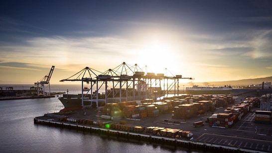 a-commercial-port-illustrating-the-wilo-megatrend-globalization